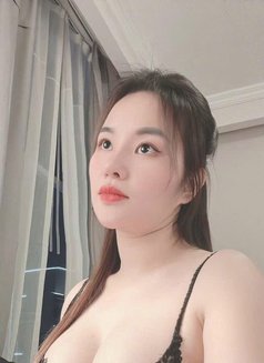 Mie massage full service - masseuse in Abu Dhabi Photo 9 of 12