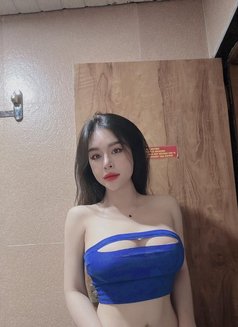 Mie Mie - escort in Mumbai Photo 5 of 9
