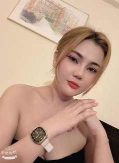 Mie - puta in Hillerød Photo 3 of 3