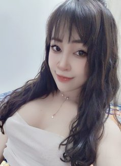 Miemy - escort in Muscat Photo 5 of 5