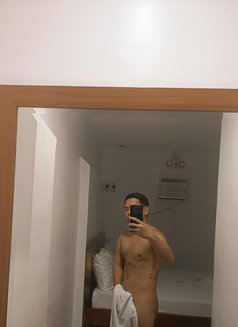 Miggy Baillo - Male escort in Cebu City Photo 6 of 7