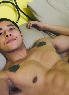 Miguel - Male adult performer in Makati City Photo 4 of 4