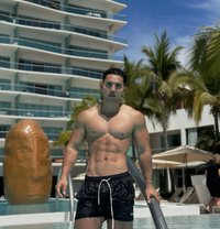 Miguel La - Male escort in Dubai