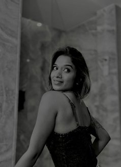 Mihii - escort in Muscat Photo 3 of 5