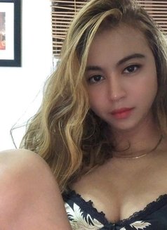 Miho - escort in Makati City Photo 1 of 6