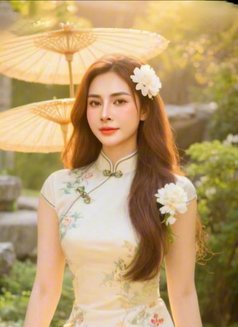 Mii - puta in Bangkok Photo 7 of 8