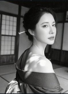 Miudi - puta in Bangkok Photo 5 of 10