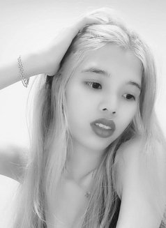 Mii - puta in Bangkok Photo 1 of 5