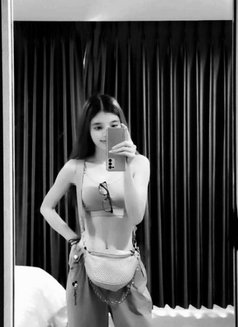 Mii - puta in Bangkok Photo 4 of 5