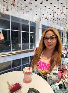 Miia Live Show - Acompañantes transexual in Manila Photo 8 of 12