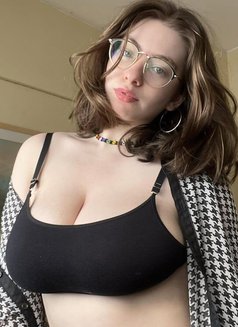 Miira - puta in Pattaya Photo 1 of 5