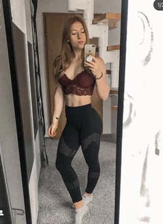 Miira - escort in Da Nang Photo 3 of 5