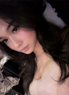 Mika Cums - Acompañantes transexual in Manila Photo 6 of 6