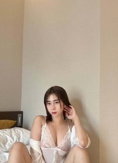 MIKA - escort in Taipei Photo 16 of 17