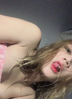 Mika - Transsexual escort in Manila Photo 1 of 5