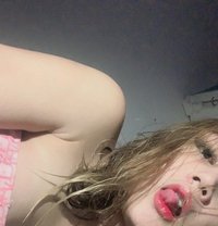 Mika - Transsexual escort in Manila