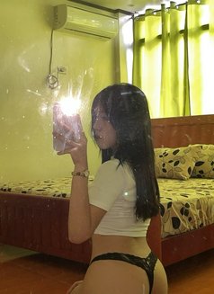 Mika - Acompañantes transexual in Manila Photo 3 of 8