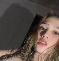 Mika - Transsexual escort in Manila