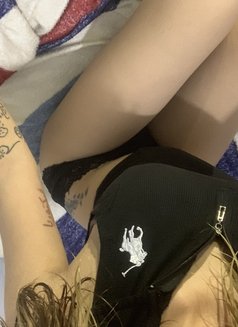 Mika - Transsexual escort in Manila Photo 3 of 7