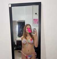 Mika - Transsexual escort in Manila