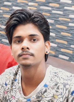Mika - Male escort in Kolkata Photo 3 of 8