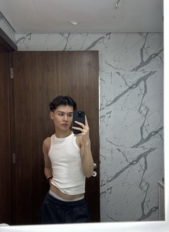 Mika twink - Male escort in İstanbul Photo 11 of 18