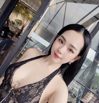 Mika - puta in Muscat Photo 4 of 4