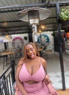 Mikado - puta in Nairobi Photo 4 of 4