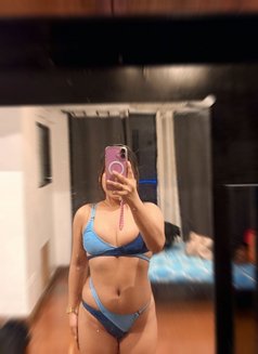 Mikay..real wet young pussy - puta in Kuala Lumpur Photo 8 of 13