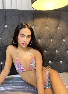 Mikay - Transsexual escort in Makati City Photo 1 of 4