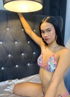 Mikay - Transsexual escort in Makati City Photo 4 of 4