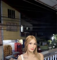 Mikay - Transsexual escort in Manila