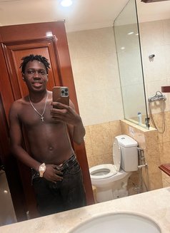 Mike - Male escort in Bali Photo 2 of 2