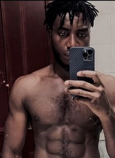 Mike Dom Fister - Male escort in Dubai Photo 2 of 2