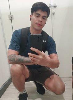 Mike - Male escort in Cebu City Photo 9 of 9