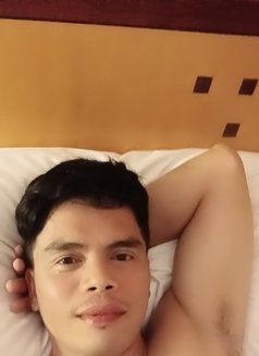 Mike - Male escort in Cebu City Photo 1 of 5