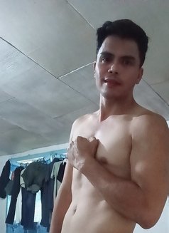 Mike - Male escort in Cebu City Photo 4 of 5