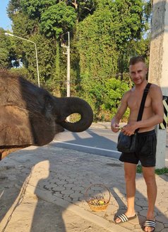 Mike - Male companion in Phuket Photo 1 of 2