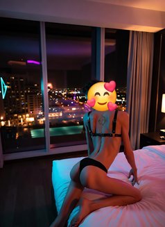 Kinky Twink Bottom - Male escort in Dubai Photo 7 of 18