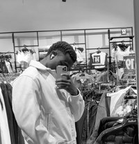 Mike - Male adult performer in Tirana