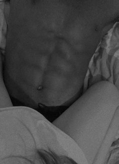 Mike - Male adult performer in Tirana Photo 2 of 2