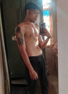 Mike - Male escort in New Delhi Photo 1 of 3