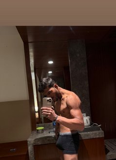 Therapist - Acompañantes masculino in New Delhi Photo 18 of 20