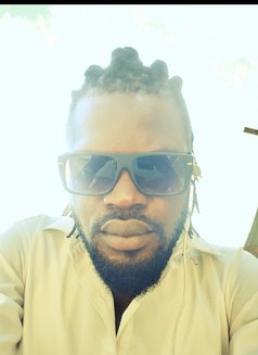 Mike Jay - Acompañantes masculino in Lagos, Nigeria Photo 1 of 4
