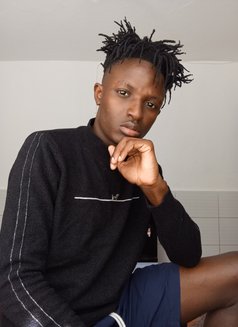 Mike - Masajista in Nairobi Photo 6 of 6