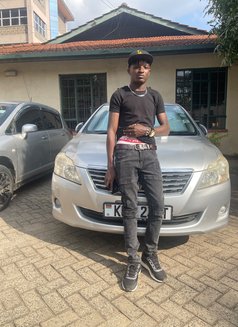 Mike - Male escort in Nairobi Photo 2 of 5