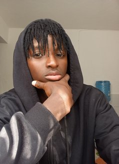 Mike - Male escort in Nairobi Photo 4 of 5