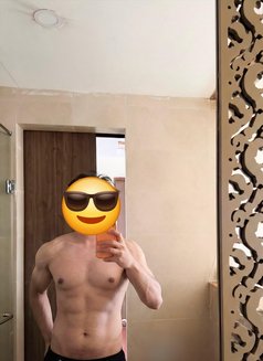 Mike, Male Escort, Nepal - Acompañantes masculino in Kathmandu Photo 2 of 4