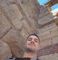 Mike - Male escort in Doha