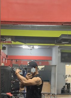 Mike"s - Male escort in New Delhi Photo 3 of 3